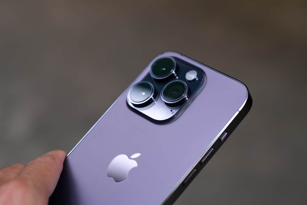 Edycję iPhone’a 15 zepsuje bateria iPhone’a 14 Pro