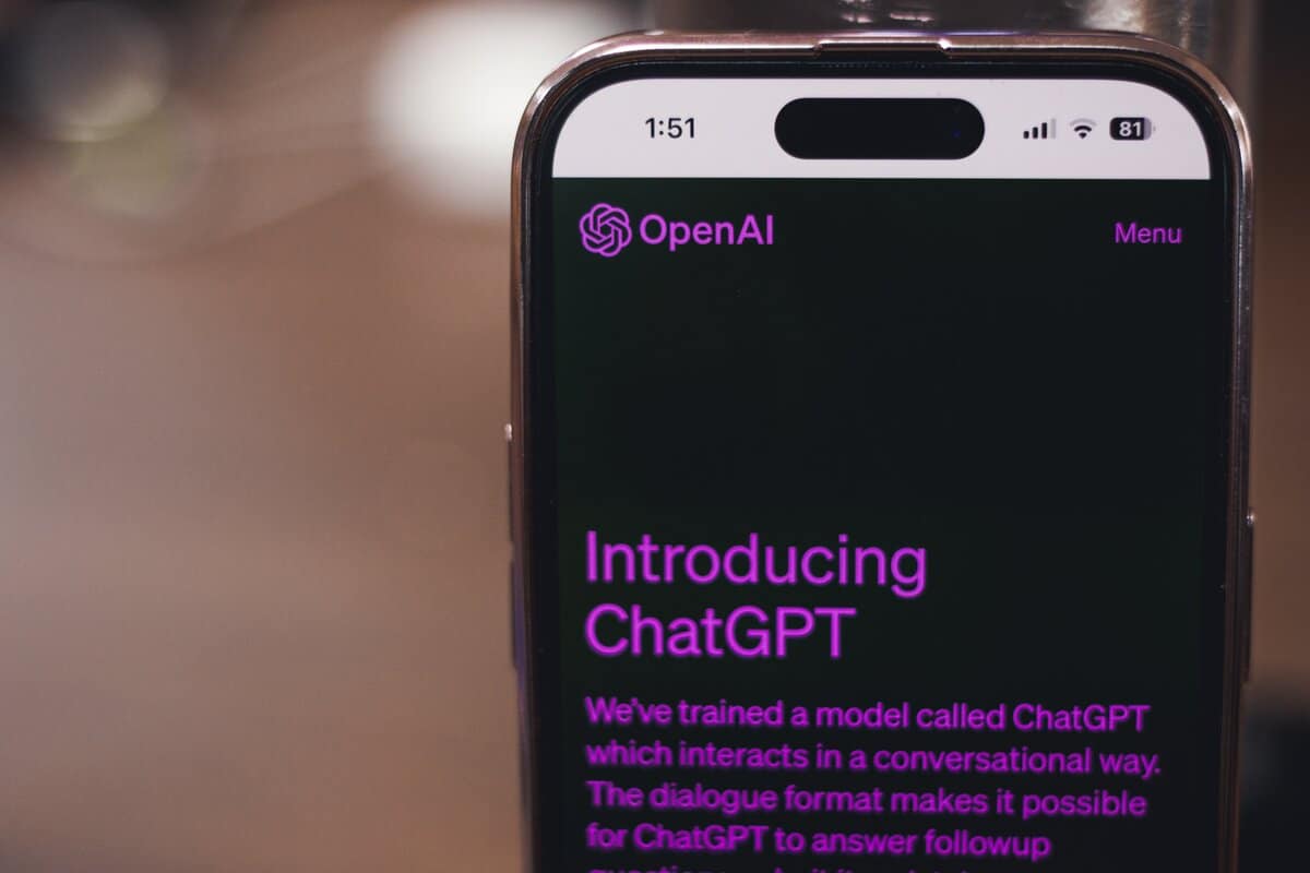 ChatGPT OpenAi iphone ipad ios ipados app store intelligence artificielle ia intelligences artificielles microsoft chatbot