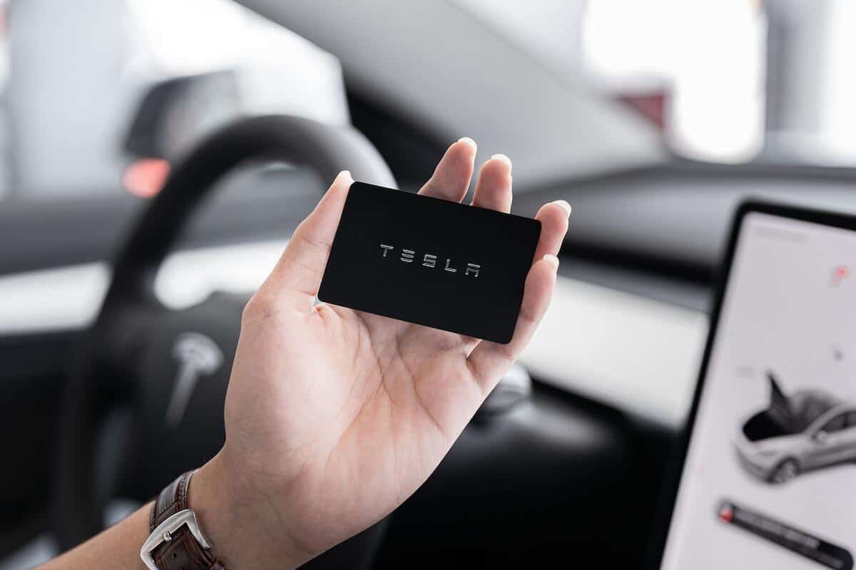 Tesla caméras voitures électriques 