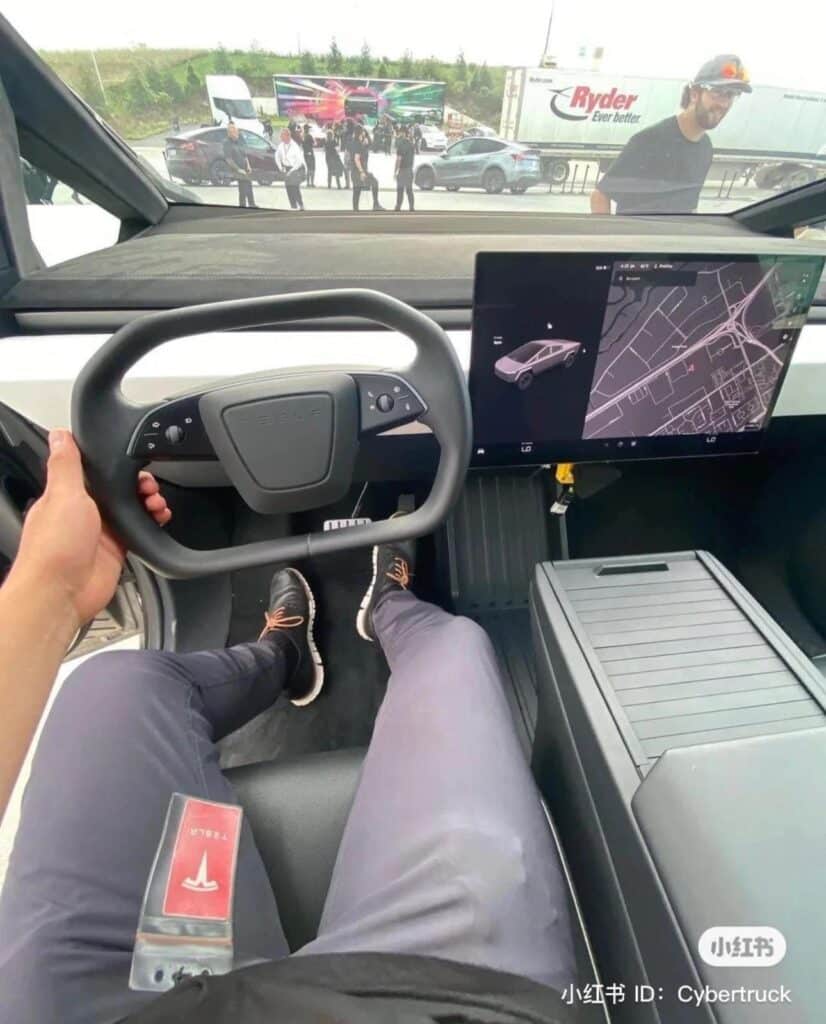 L'intérieur du Tesla Cybertruck