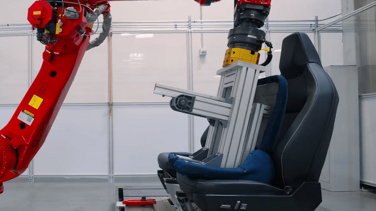 Tesla Cybertruck confort sièges pick-up électrique