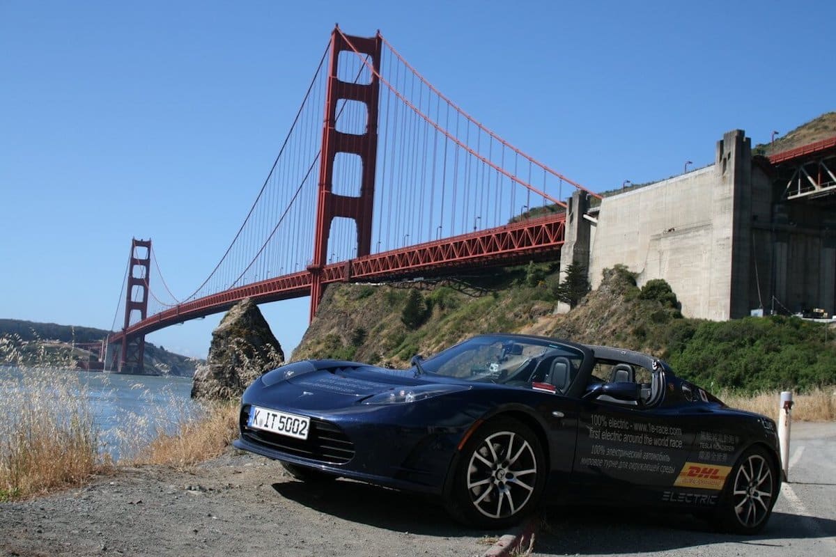 Tesla Roadster tour du monde