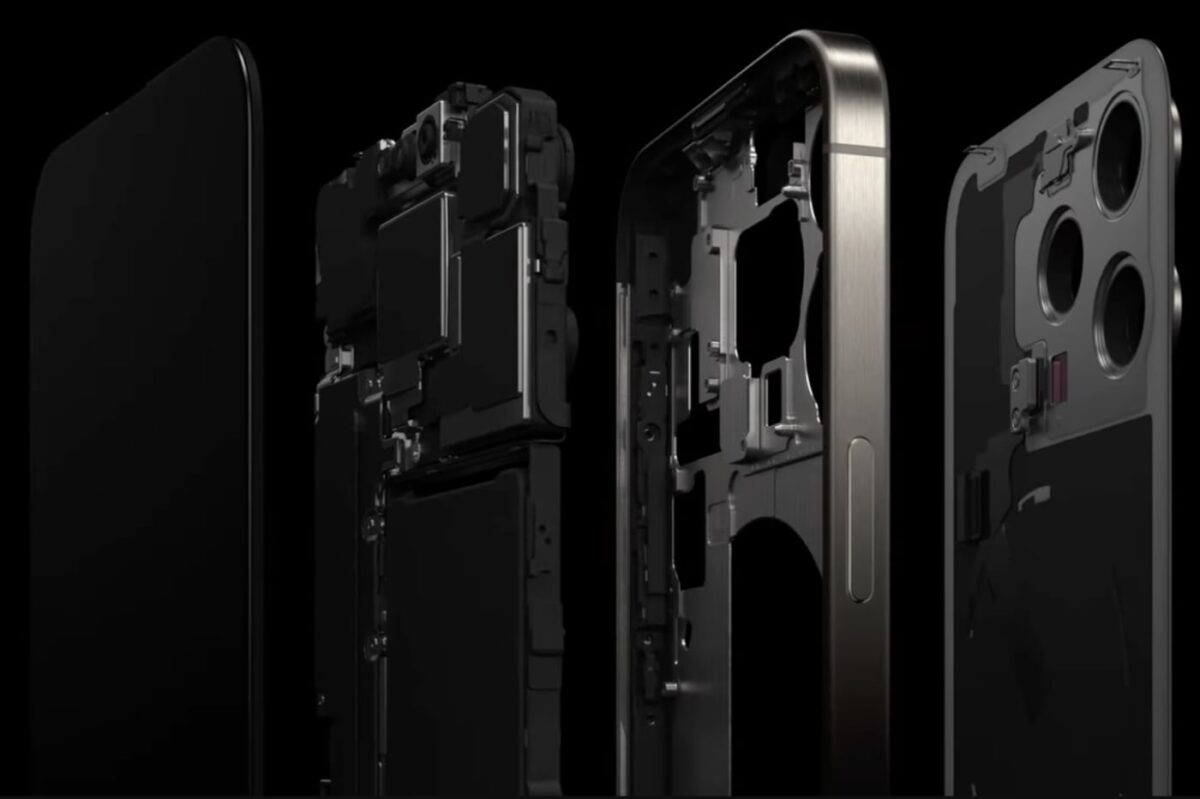 L'architecture interne de l'iPhone 15 Pro a été revue depuis l'iPhone 14 Pro afin de faciliter la réparation de l'appareil.