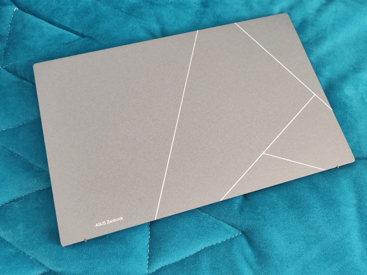 Test Asus Zenbook 15 OLED (UM3504) : un ultrabook polyvalent avec