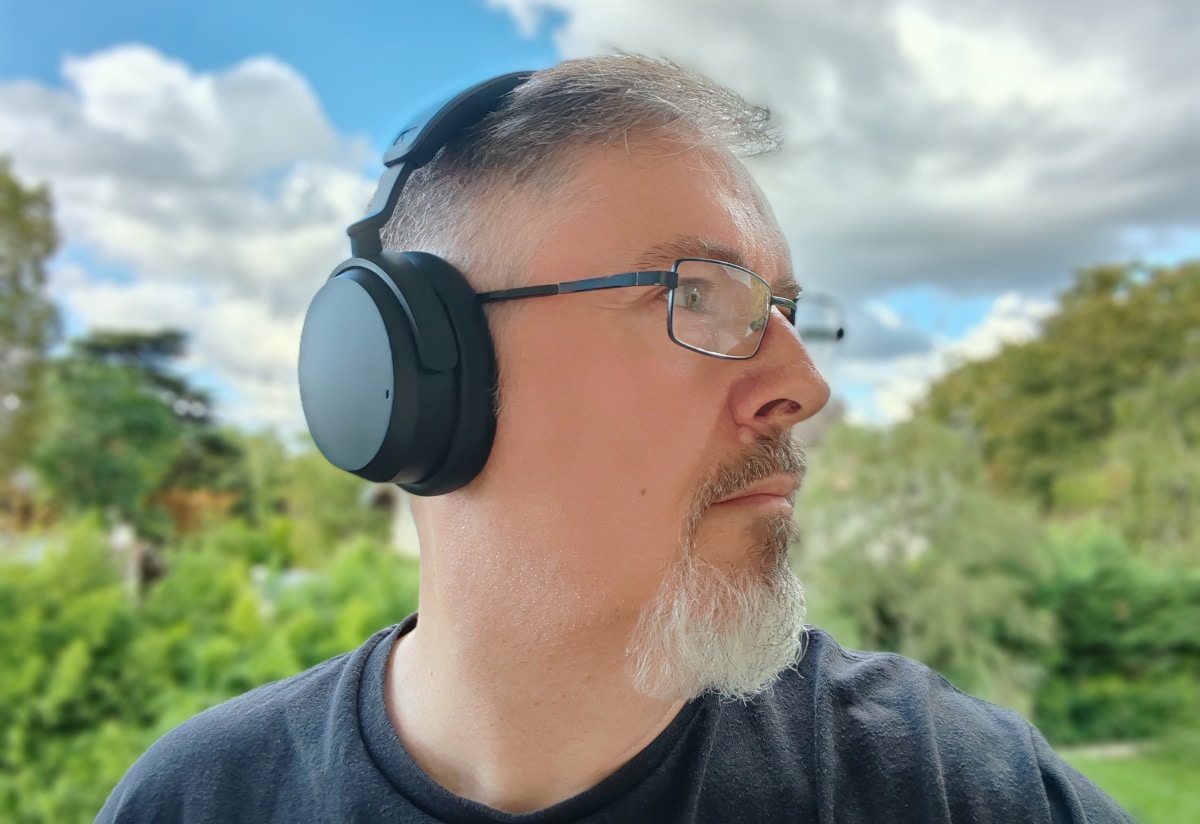 Sennheiser Accentum Wireless