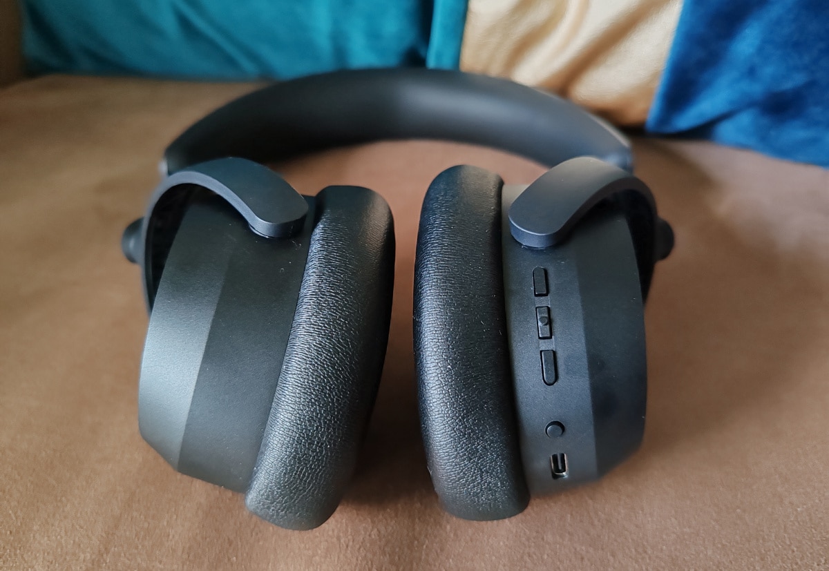 Sennheiser Accentum Wireless