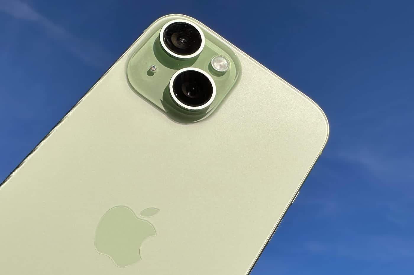 Test iPhone 15, Apple fait du neuf avec du recyclé, faut-il craquer ?