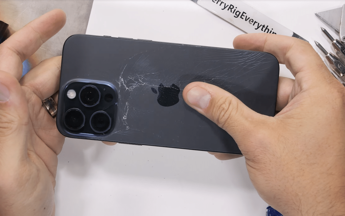 iPhone 15 Pro Max énorme déception test durabilité