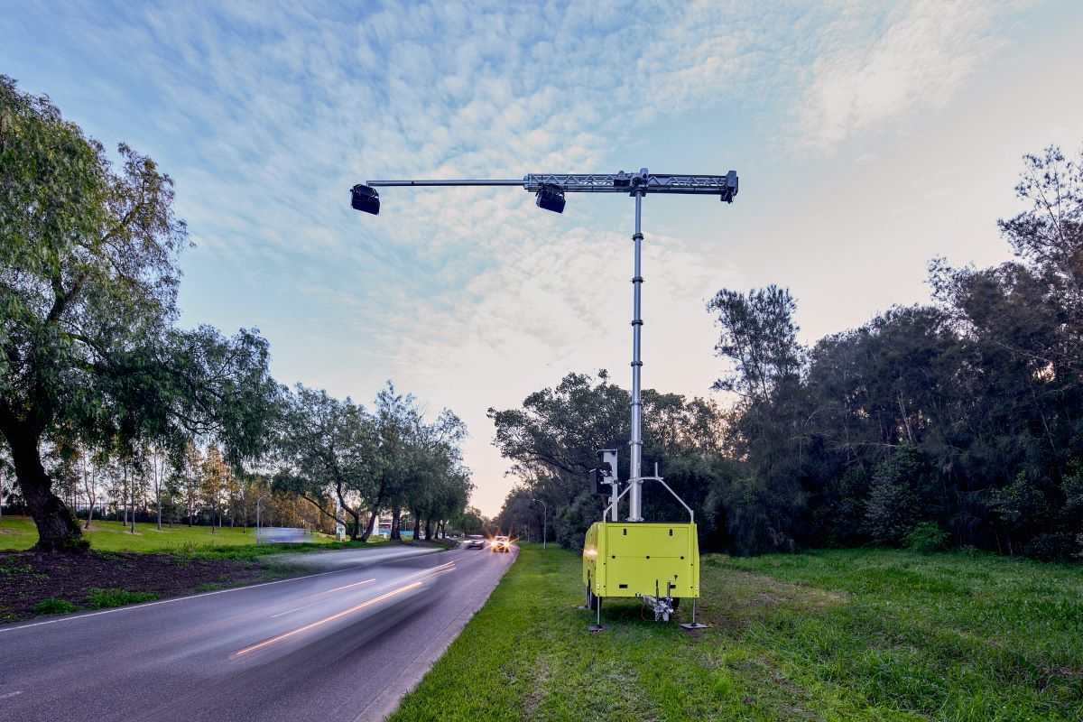 Portable au volant, ceinture de sécurité, ces nouveaux radars ne laissent rien passer ! (vidéo) Par David Douïeb Radar