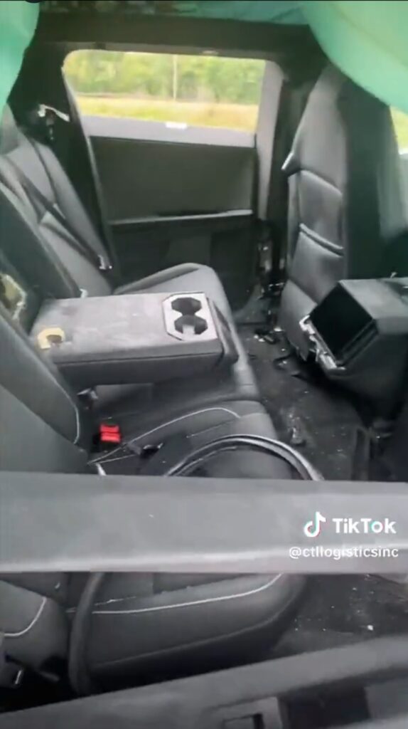 Image 5 : Tesla Cybertruck : un crash test très violent révèle la solidité du pick-up électrique