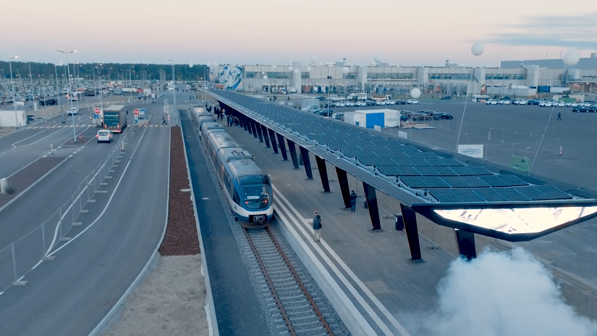 Tesla train diesel Gigafactory Berlin