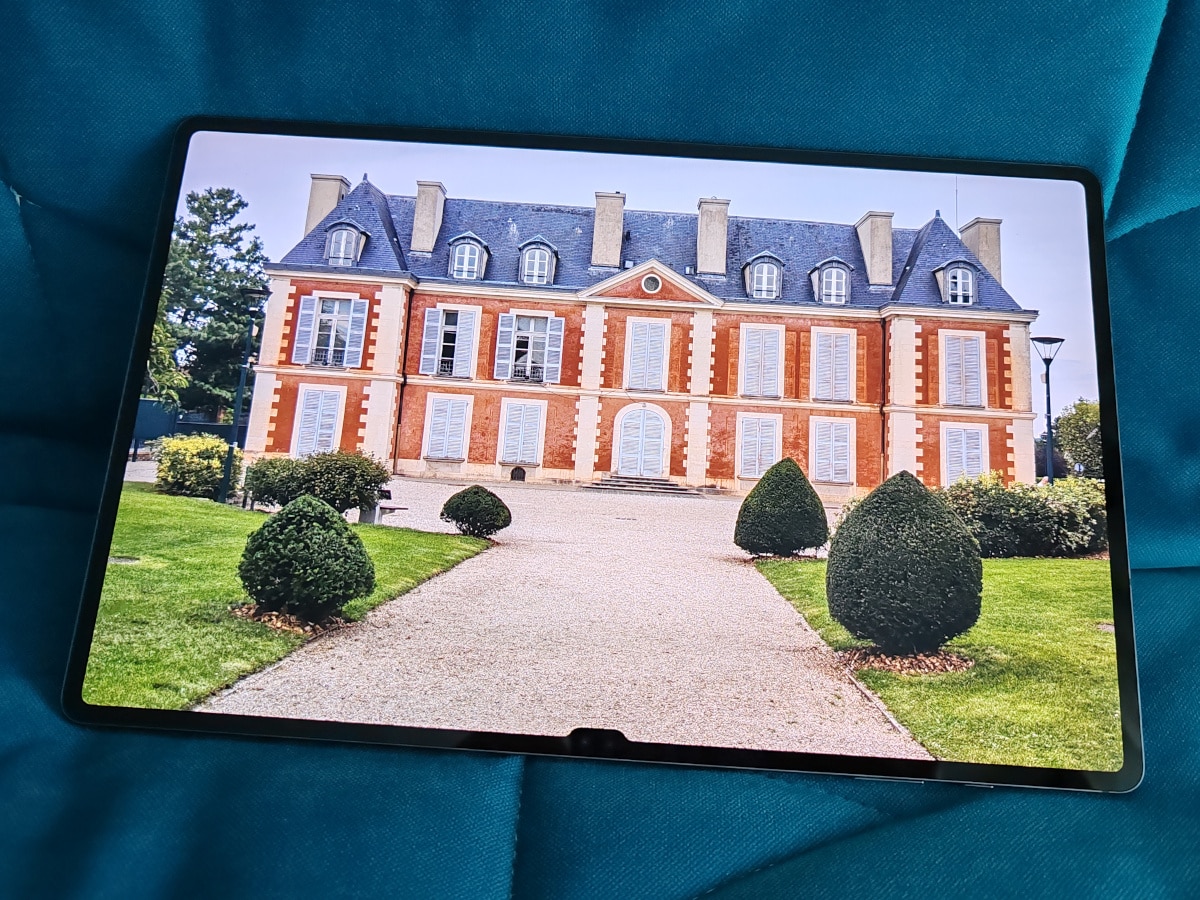 Test Samsung Galaxy Tab S9 Ultra : la tablette ultime pour profiter des  contenus multimédia en très grand format !