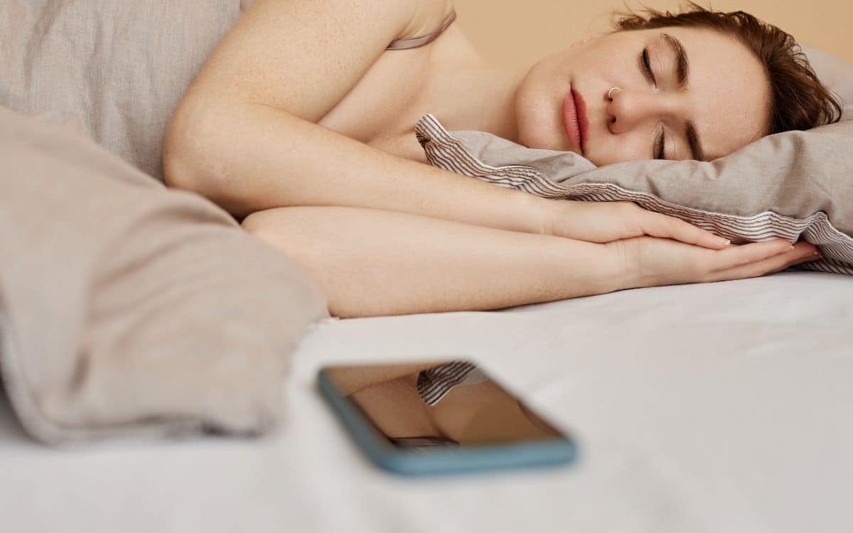 iOS 17 éteint certains iPhone et empêche le réveil de sonner