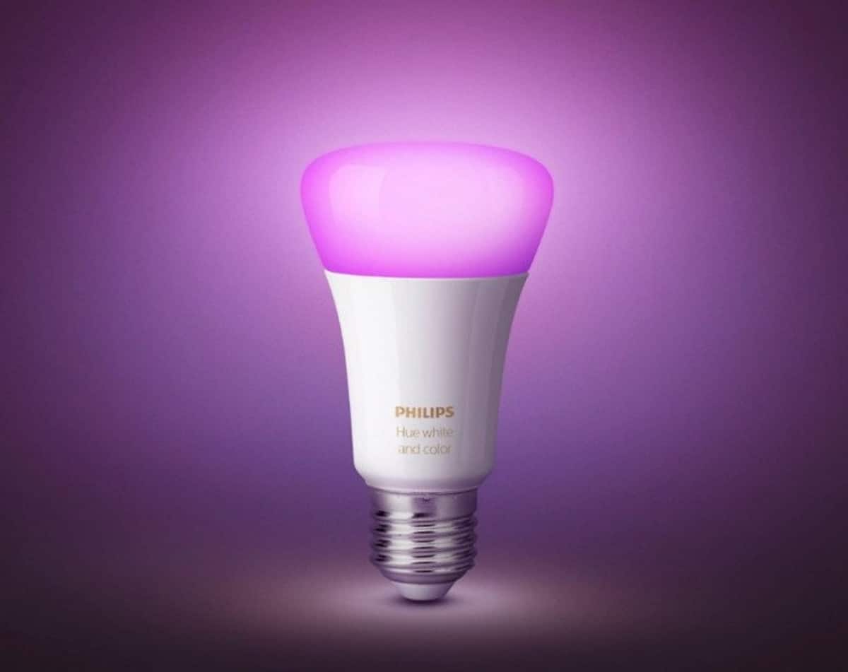 Ampoule connectée PHILIPS Hue E27 W&C X2+ Echo Show 5