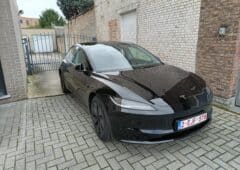 Découvrez la Tesla Model 3 Highland : Révolution Électrique!