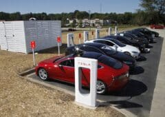 Tesla frais d'occupation injustifiée