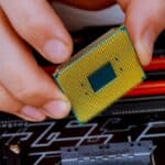 Intel accuse AMD d’utiliser une architecture obsolète dans ses nouveaux processeurs