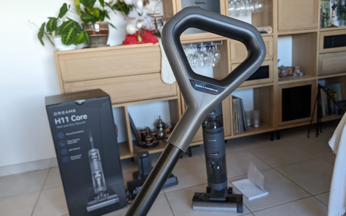 Notre test et avis sur l'aspirateur balai sans fil Dreame R20 en