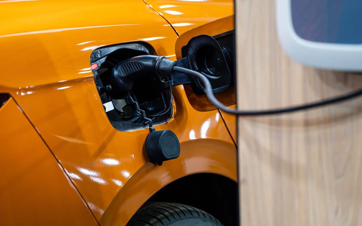 plein essence voiture électrique bornes de recharge prix tarif