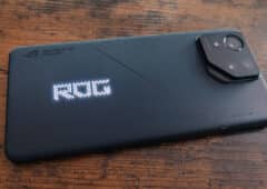 Asus ROG Phone 8 Pro ROG Vision 1