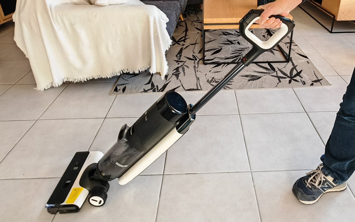 Image 1 : Test Tineco Floor One S7 Pro, le plus Tech des aspirateurs balais laveurs est-il pour autant le plus efficace ?