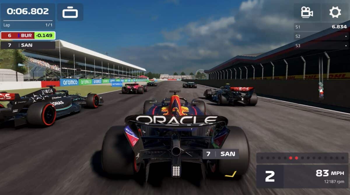 F1 Mobile Racing