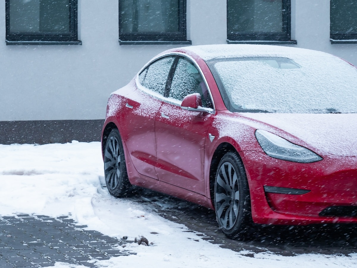 Tesla mise à jour temps froid batterie