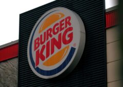 Borne de recharge voiture électrique Burger King restauration rapide