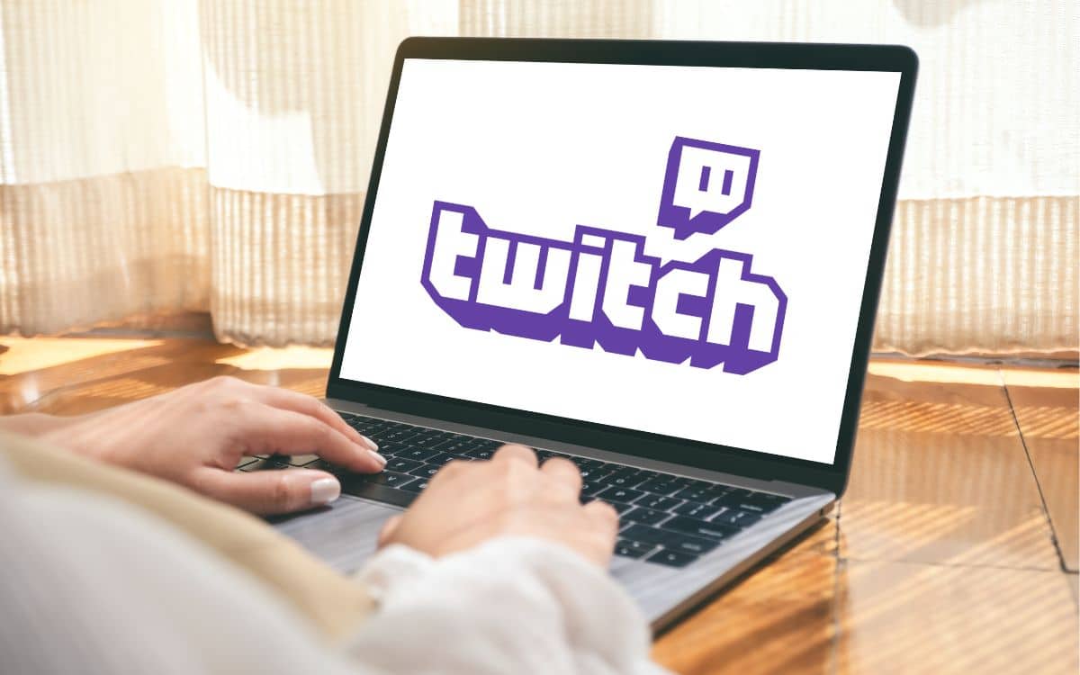 Twitch streaming Amazon fesses seins Nyx Nekota Morgpie