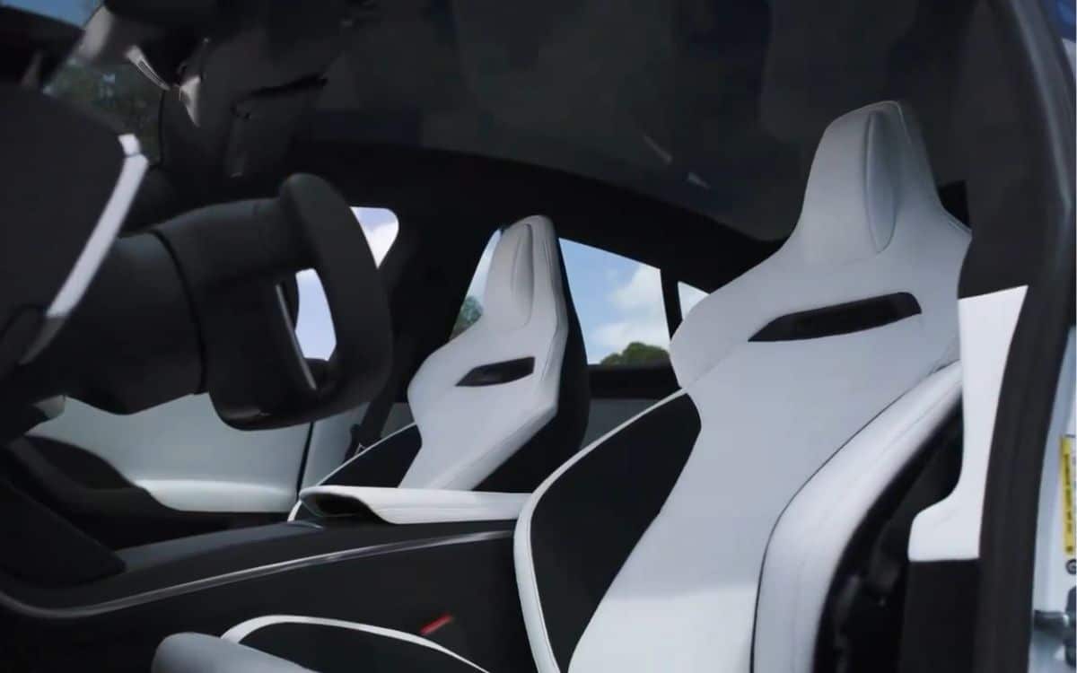 Tesla Model S Plaid Sport sièges