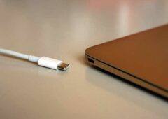 USB thunderbolt