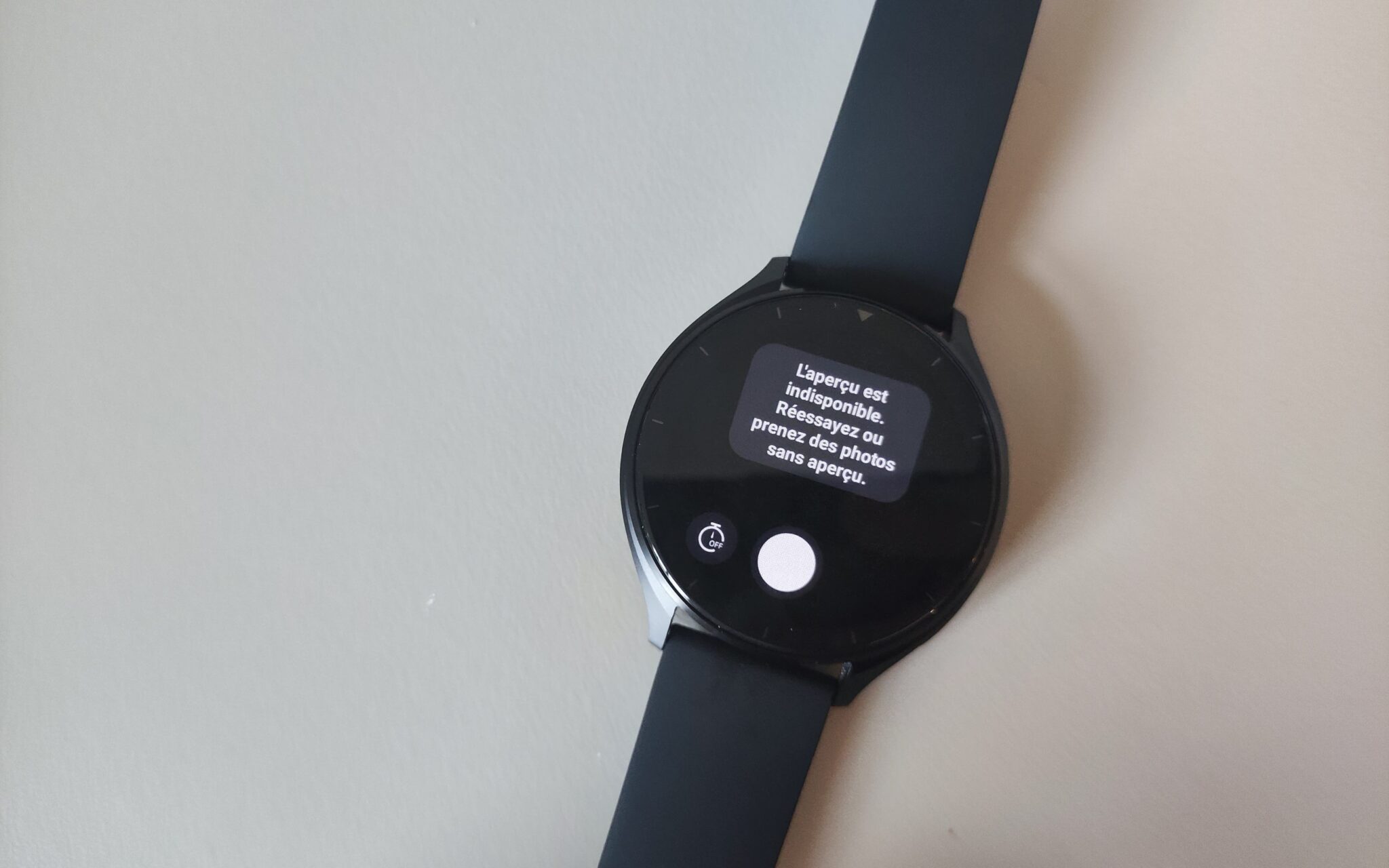 Xiaomi Watch 2 de face avec l'application appareil photo ouverte Crédit : Liron Semoun – Tom’s Guide