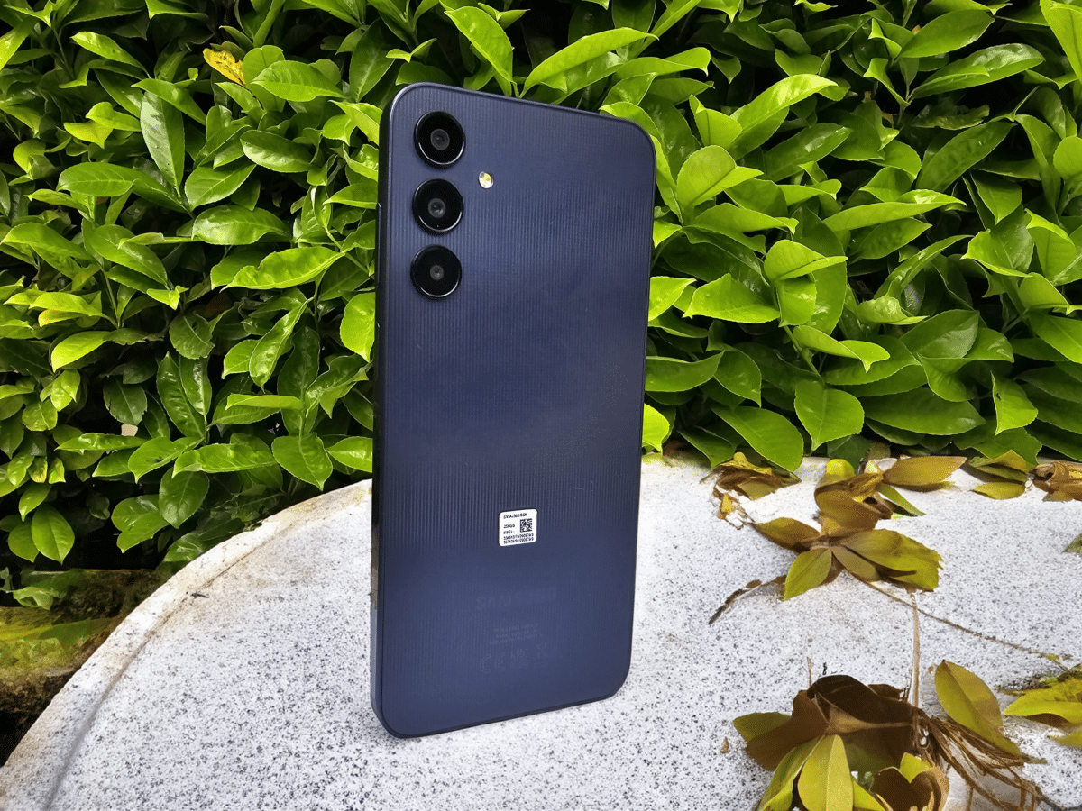 Samsung Galaxy A25 5G © Crédit : Liron Semoun– Tom’s Guide