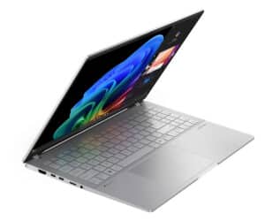 Image 6 : Test Asus Vivobook S15 : le premier ultrabook Snapdragon X Elite souffle le chaud et le froid
