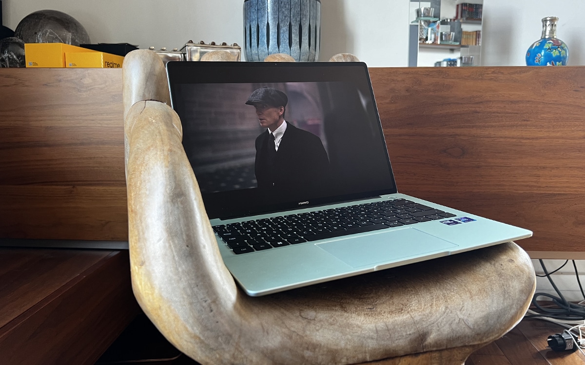 Huawei MateBook 14 écran OLED