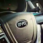 BYD triple ses ventes en Europe, Tesla en recul
