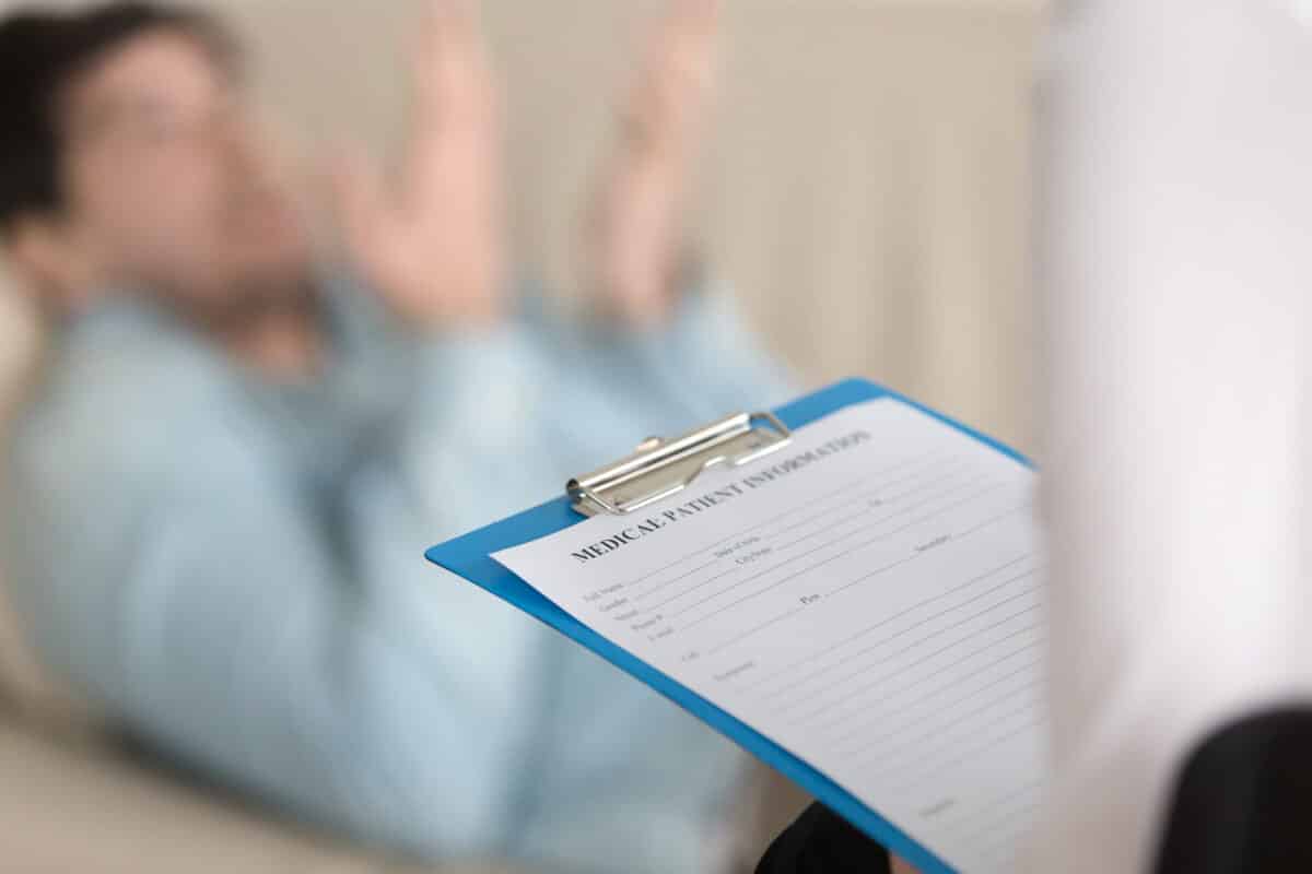 Image 1 : Arrêts maladie frauduleux : jusqu’à 375 000 euros d’amende et 5 ans de prison
