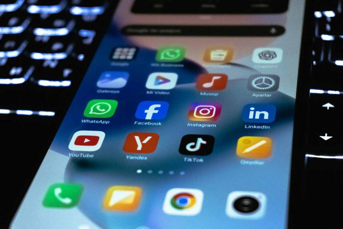 Applications des réseaux sociaux