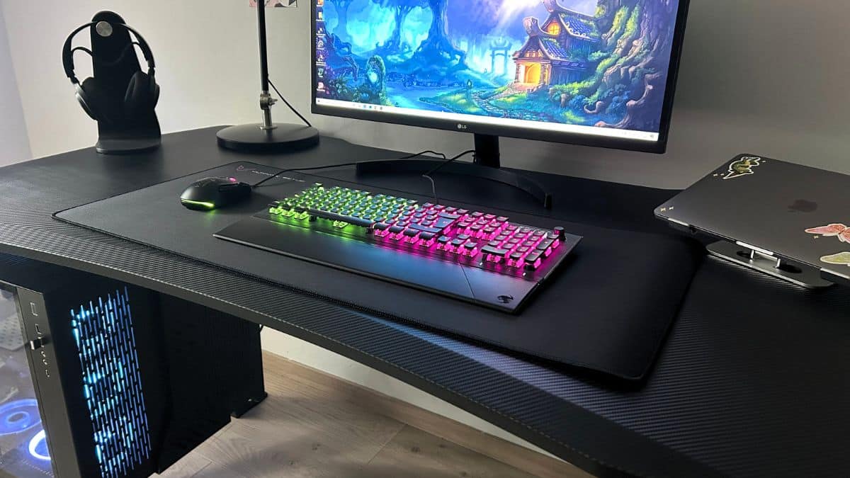 Image 4 : Test Ultimate Setup : stabilité et confort pour ce bureau assis/debout qui mérite vraiment son statut haut de gamme