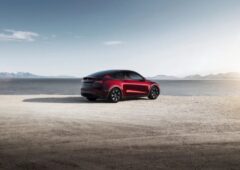 Tesla Model Y 7 places