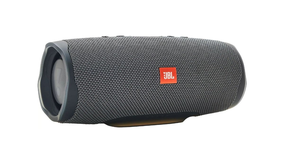 Image 2 : Bon plan enceinte Bluetooth : la JBL Charge Essential 2 tombe à 99 € chez Boulanger !