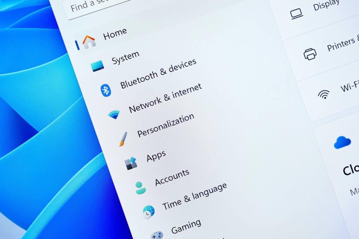 La page Paramètres de Windows 11, où la section "Bluetooth & devices" restait vide pour les utilisateurs touchés par le bug. © Shutterstock