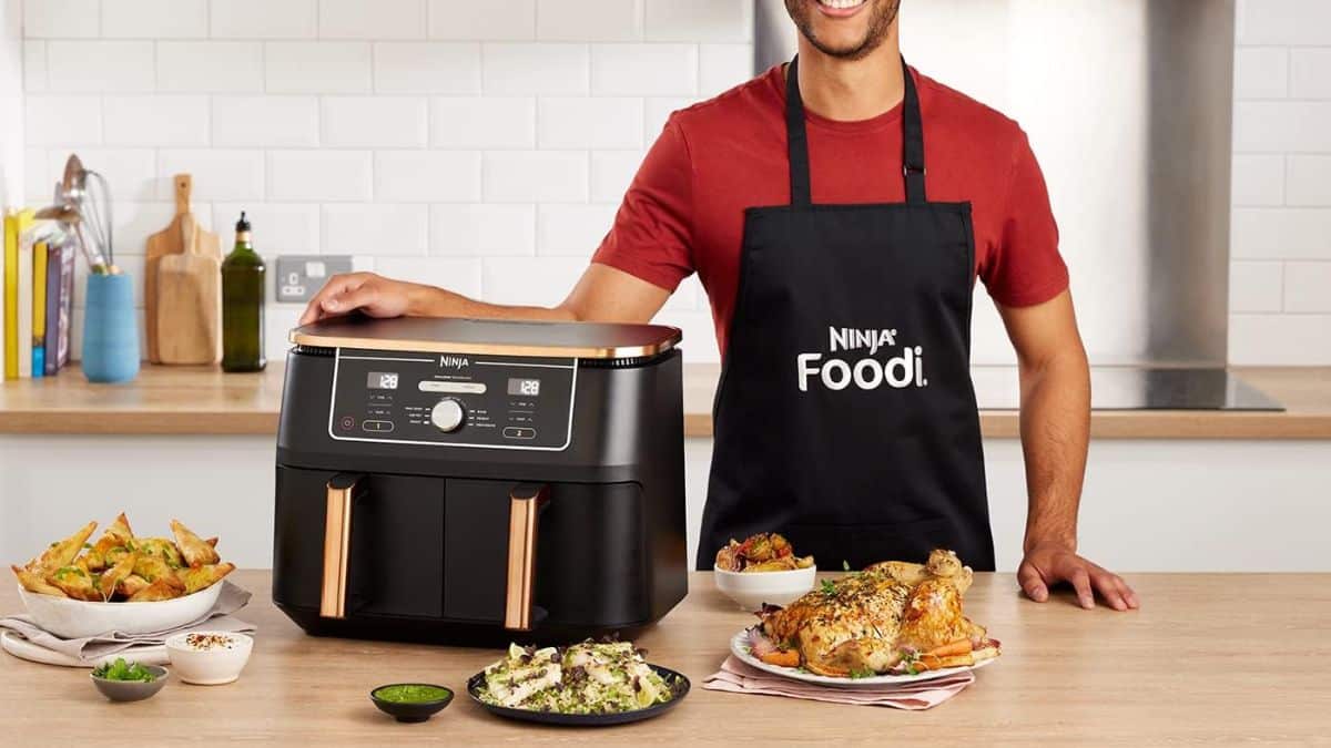 Image 1 : Ninja Foodi MAX Dual Zone : la friteuse sans huile XXL de Ninja chute à 159,99 € sur Amazon !