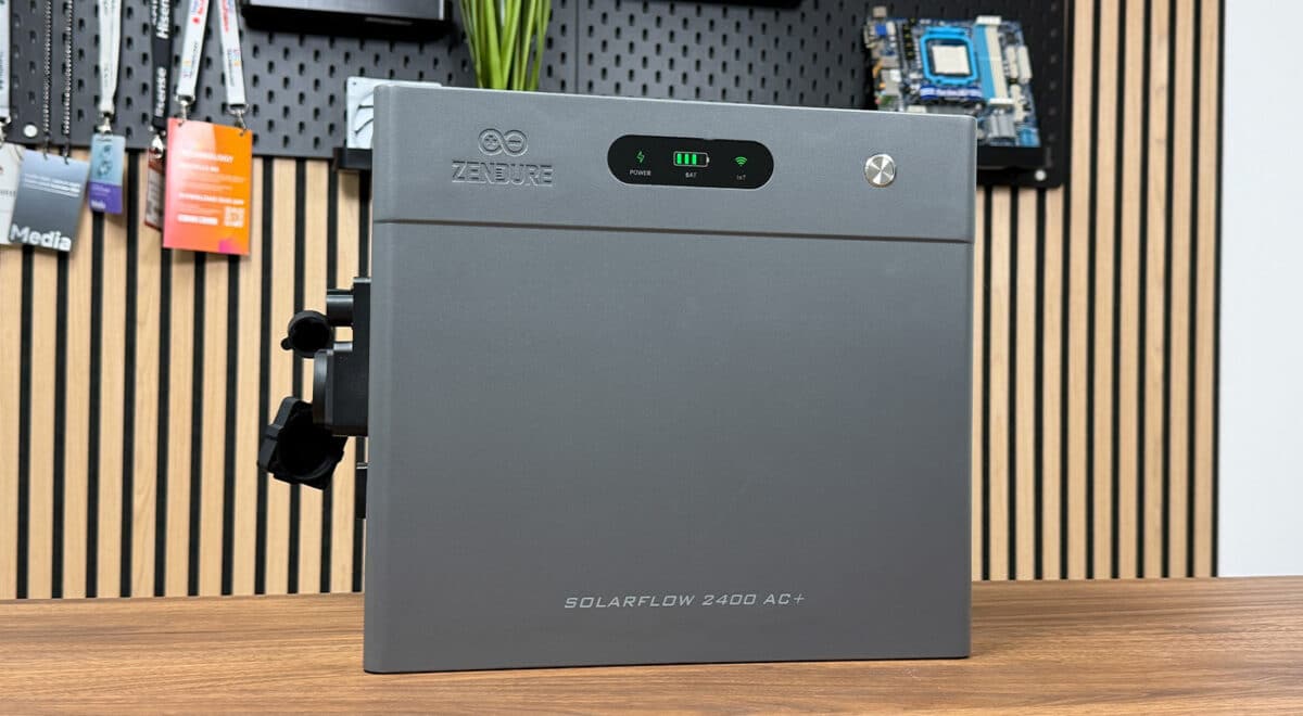 design avant de la zendure solarflow 2500 ac+