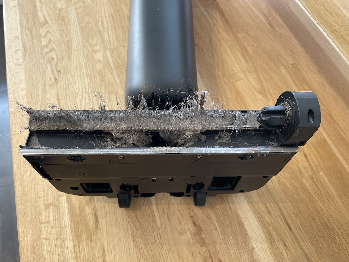 Image 3 : Test de l’aspirateur laveur Eureka FloorShine 460 : le pari d’un prix mini mais d’une efficacité maxi