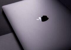 MACBOOK apple