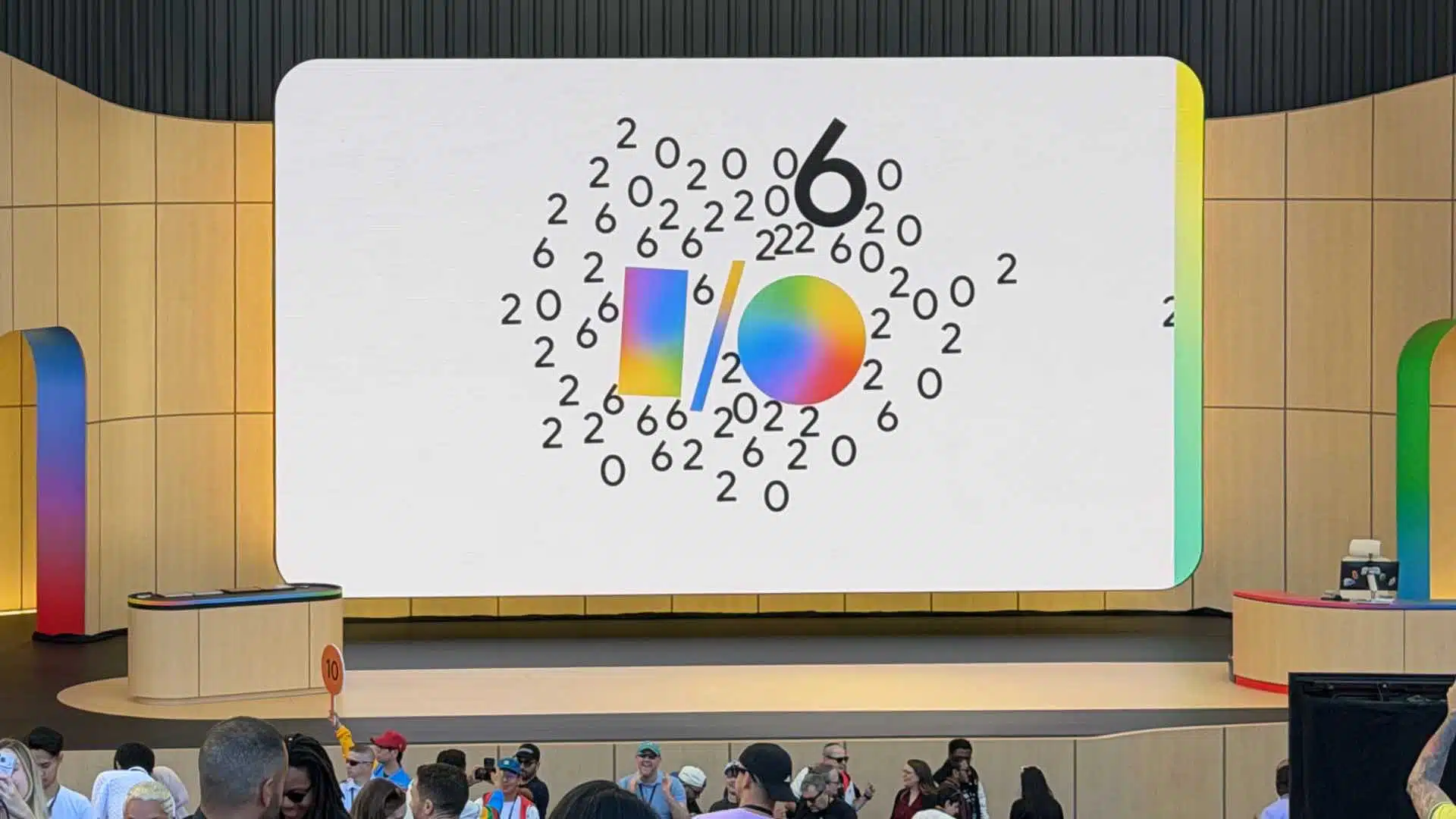 Google vient de présenter une IA qui organise votre vie 24h/24. Et ce n'est que le début...