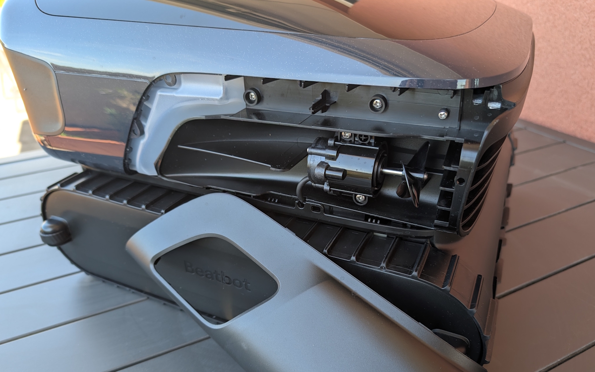 robot de piscine Sora 70 de Beatbot