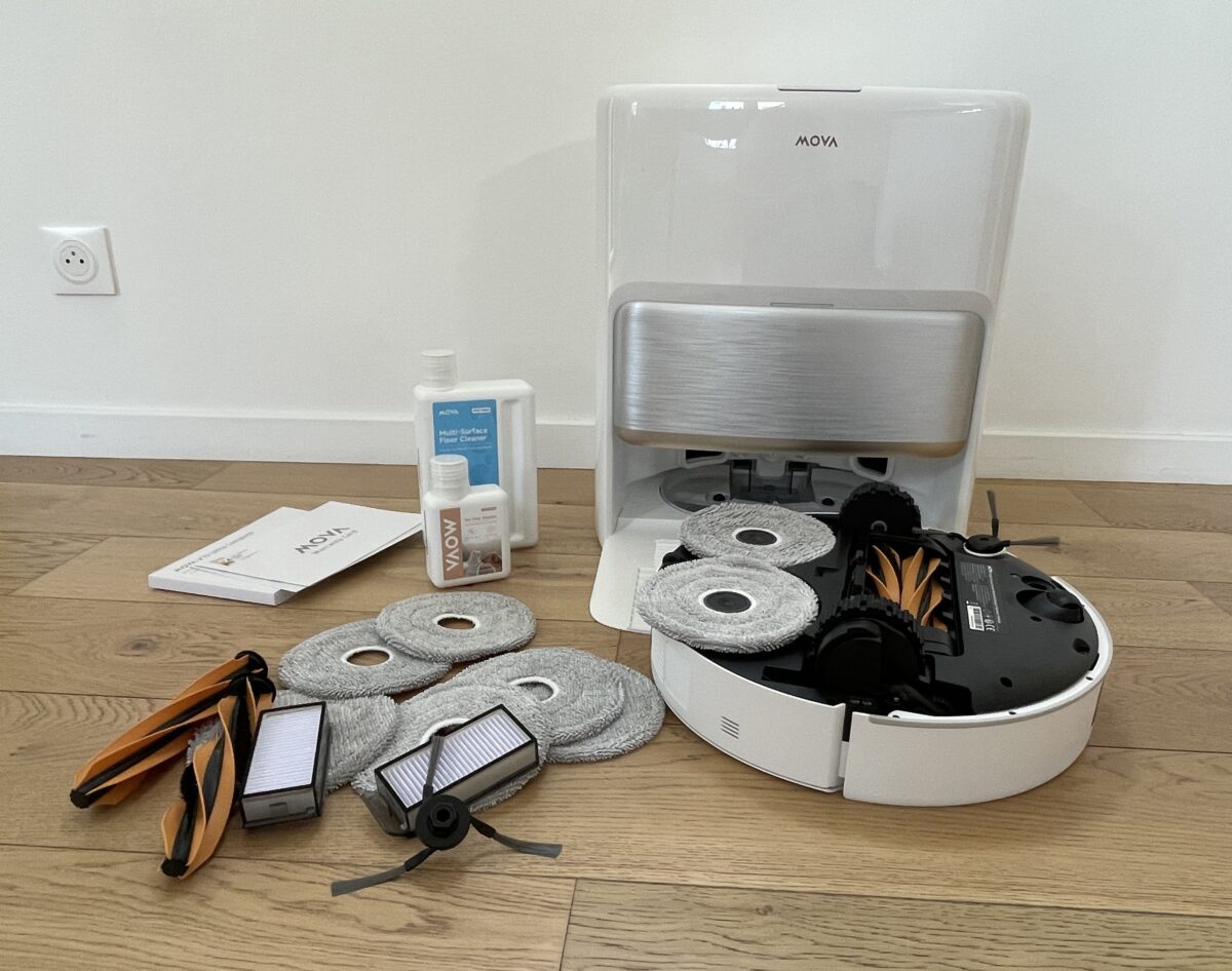 le robot aspirateur Mova V70 Ultra Complete avec accessoires livrés