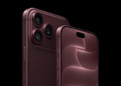 L'iPhone 18 Pro et son Dynamic Island réduit, rendu possible par le déplacement de la caméra infrarouge Face ID sous la dalle. © Apple